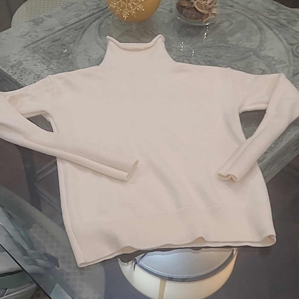 WILFRED ARITZIA WOMENS SOFT WOOL.SWEATER SIZE XS LIKE NEW - Picture 3 of 11